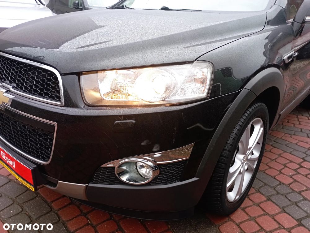 Chevrolet Captiva 2.2 d LTZ - 28