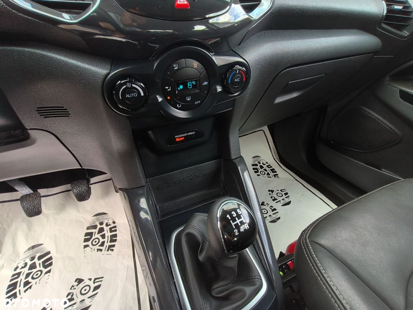 Ford EcoSport - 11