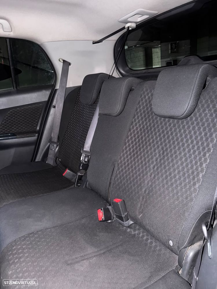 Toyota Urban Cruiser 1.4 D-4D - 11