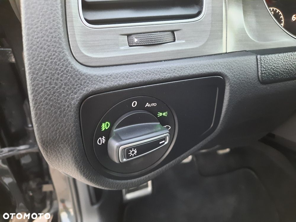 Volkswagen Golf 1.6 TDI BMT Comfortline - 25