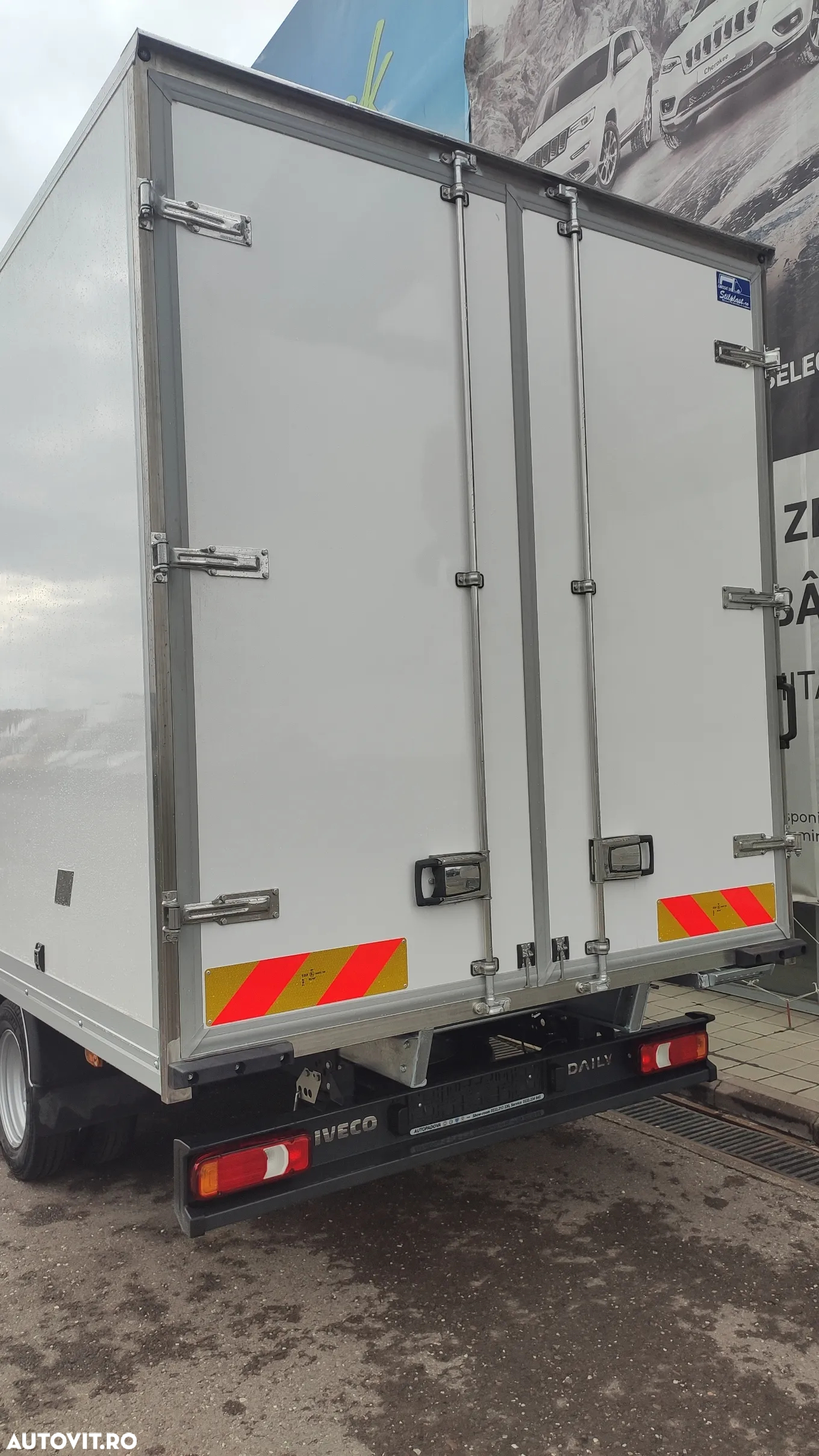 Iveco Iveco 3,5t box marfuri generale - 3