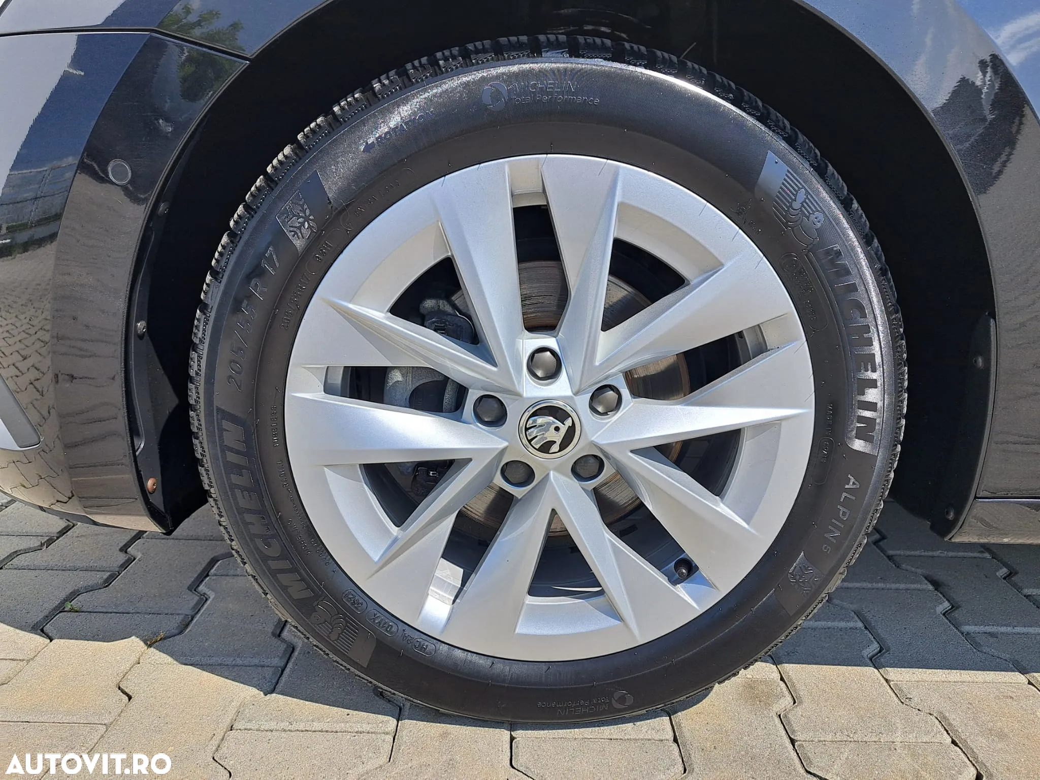 Skoda Octavia 2.0 TDI DSG Style - 29