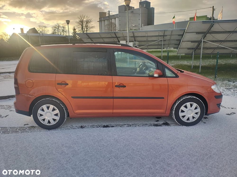 Volkswagen Touran 1.4 TSI DSG Trendline - 30