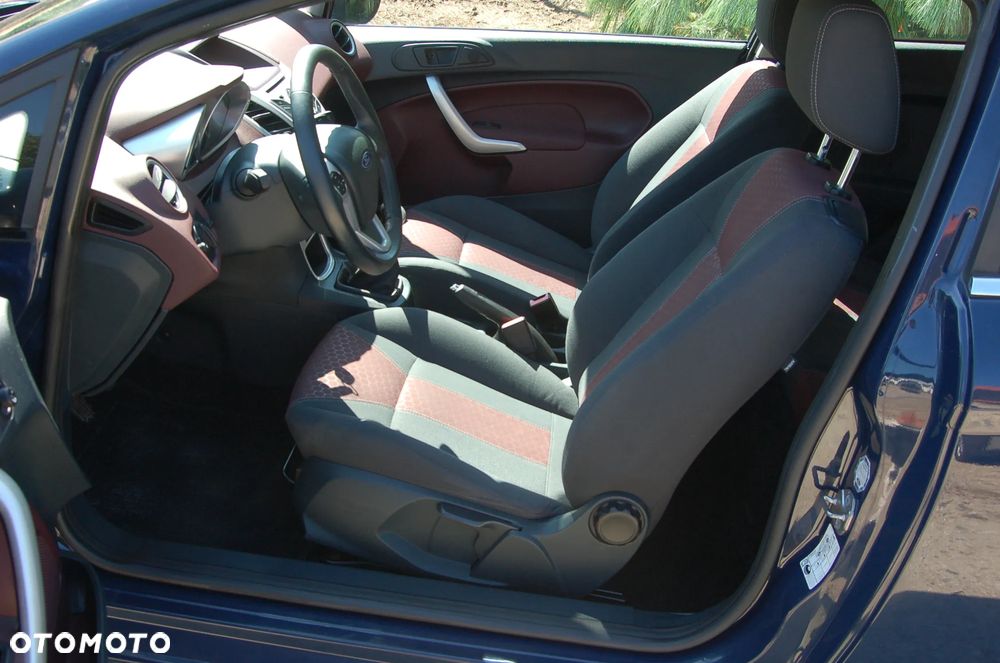 Ford Fiesta 1.25 Titanium - 29
