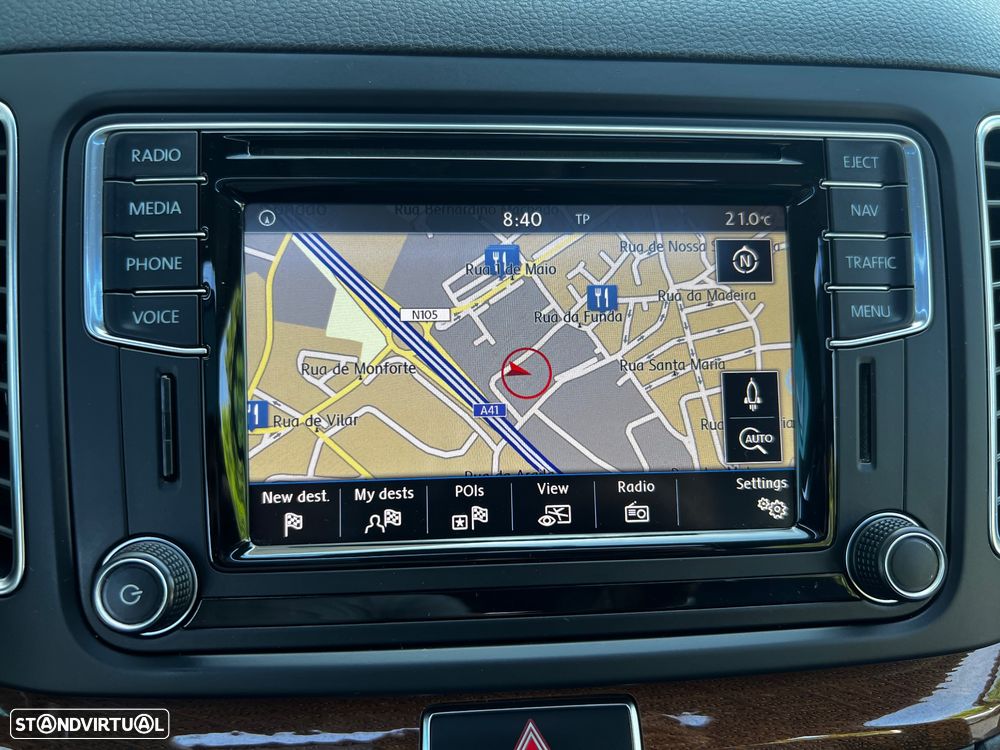 VW Sharan 2.0 TDI Blue Highline DSG - 23