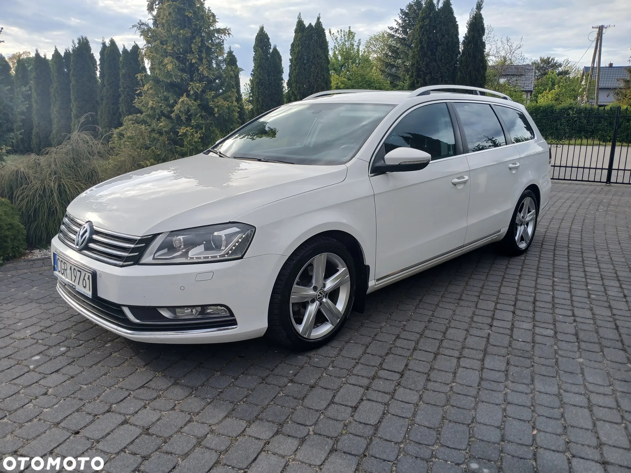 Volkswagen Passat Variant 2.0 TDI DSG BlueMotion Technology Highline - 3