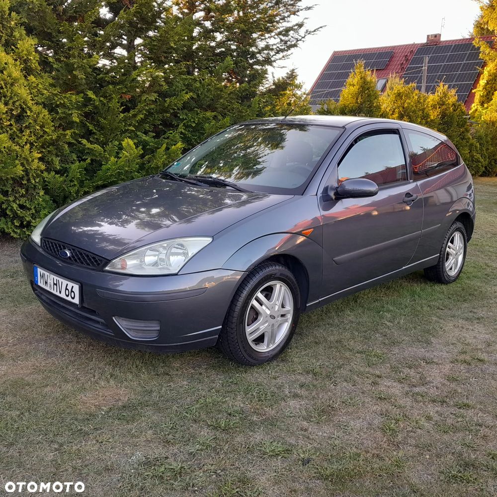 Ford Focus 1.4 Ambiente - 1