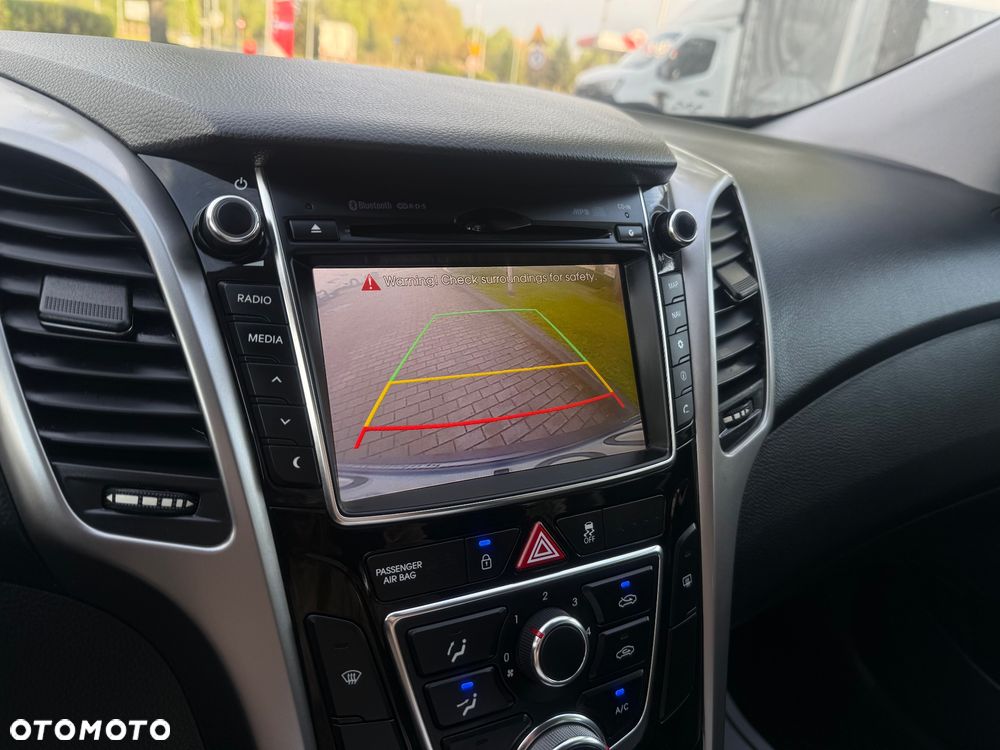 Hyundai i30 1.4 Premium - 6