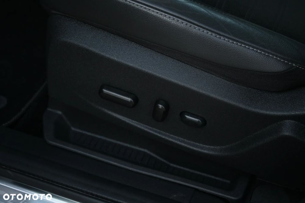Ford Kuga 1.5 EcoBoost 4x4 ST-Line - 33