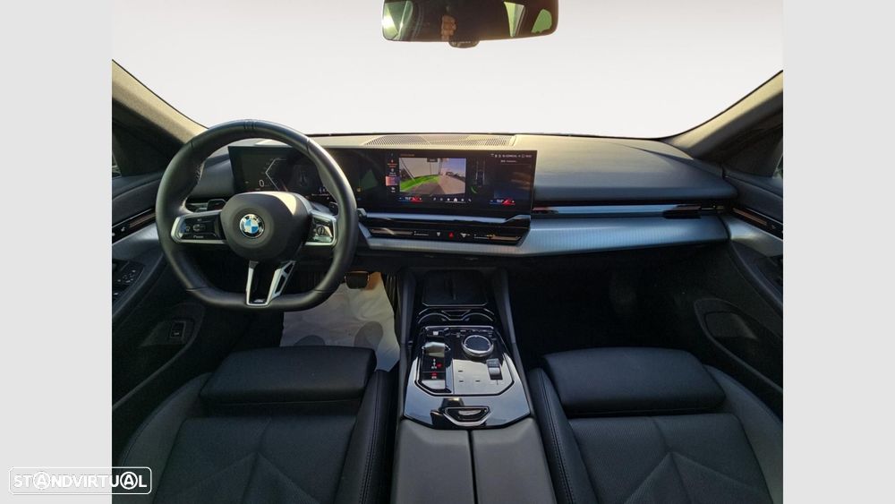 BMW 520 d Pack Desportivo M - 11