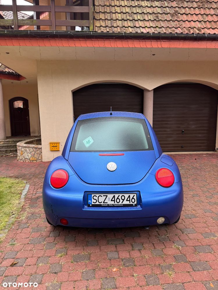 Volkswagen New Beetle - 5