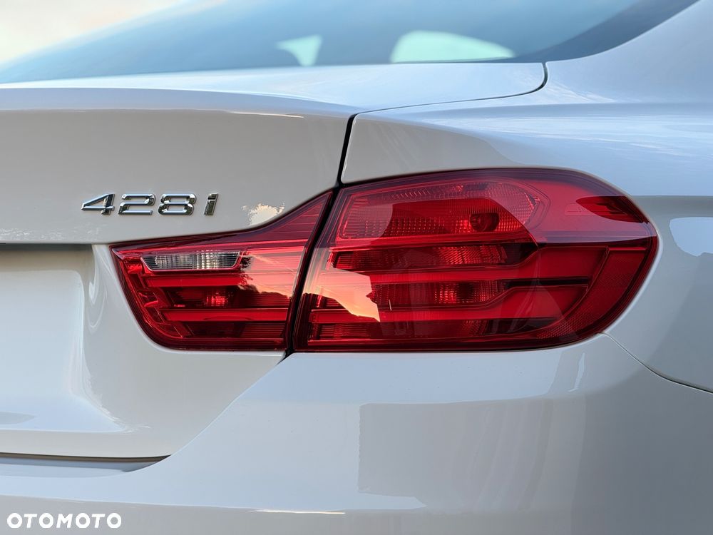 BMW Seria 4 428i Luxury Line - 37