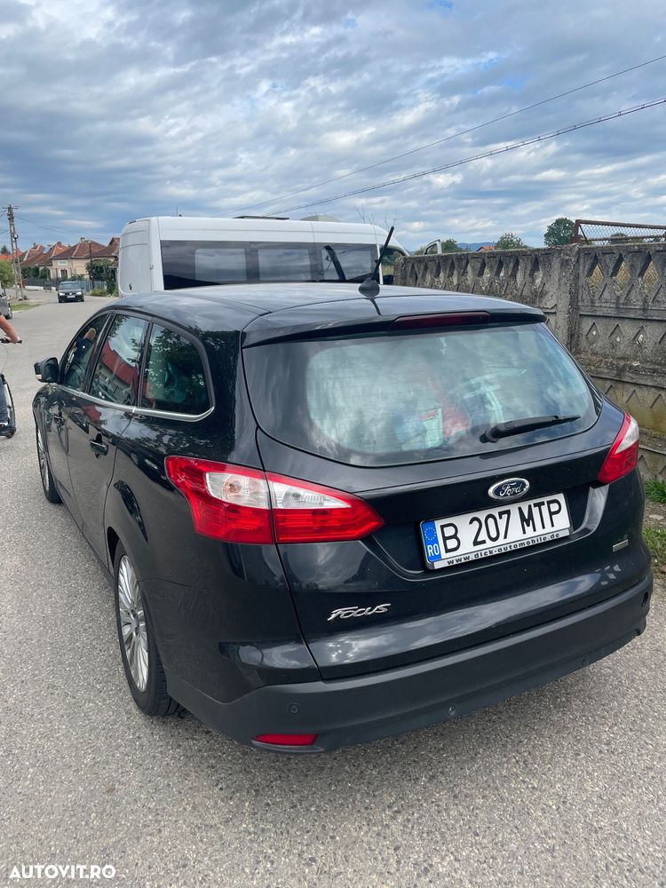 Ford Focus - 10