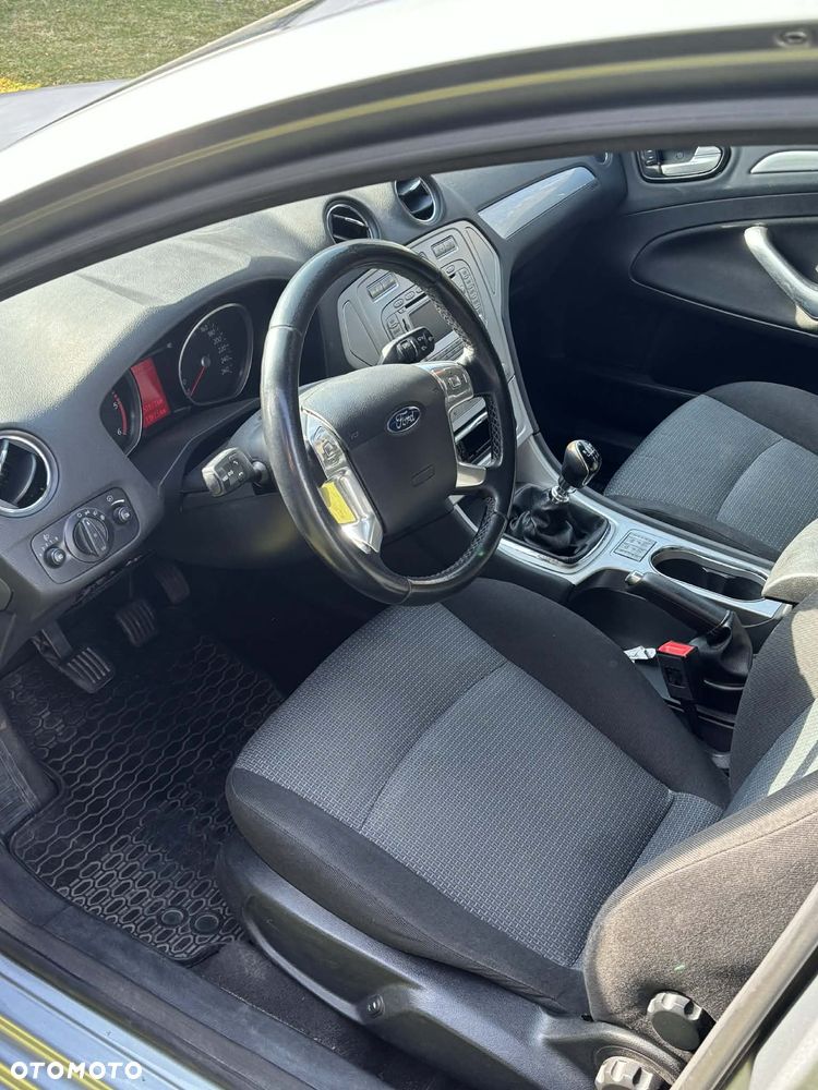 Ford Mondeo 2.0 TDCi ECOnetic Ambiente - 7