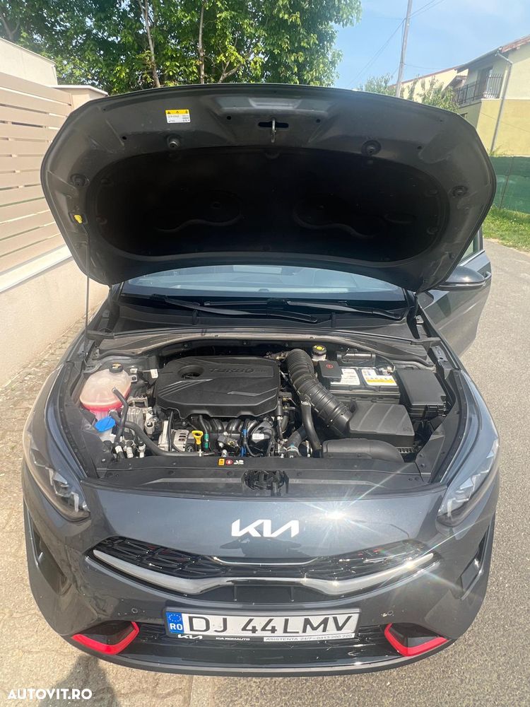 Kia Ceed - 10