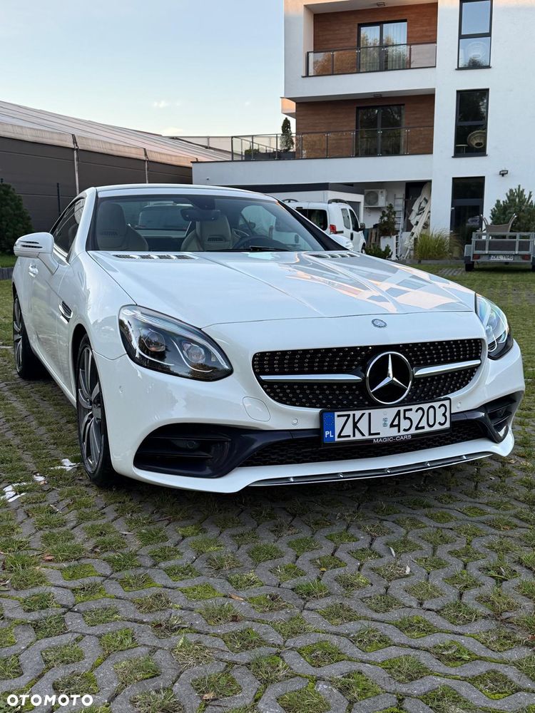 Mercedes-Benz SLC - 5