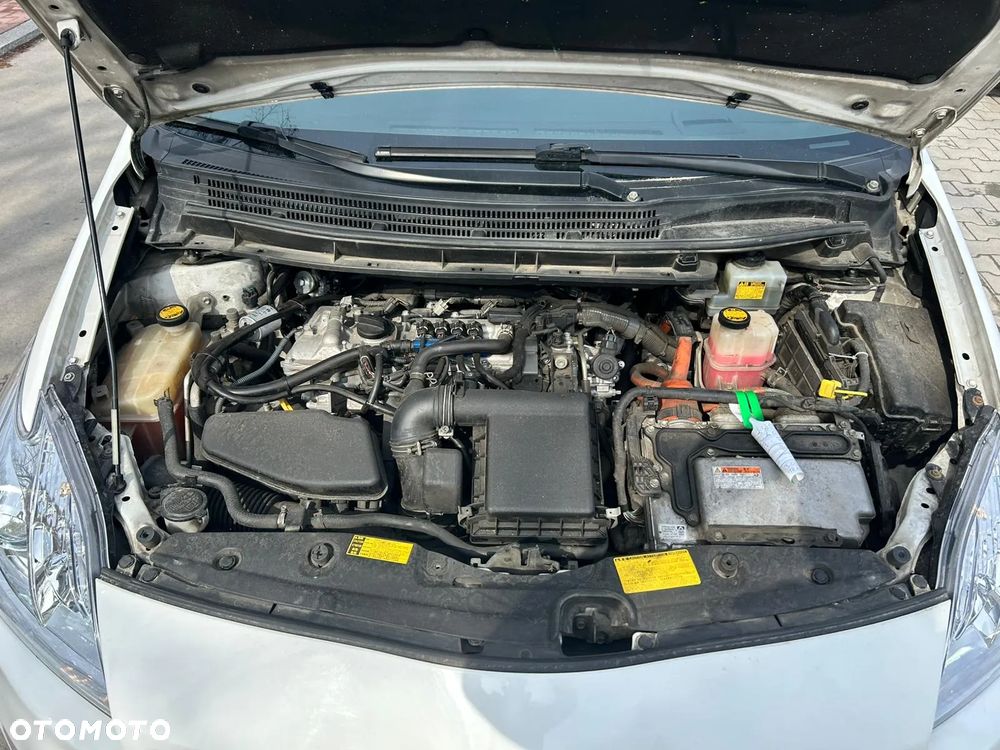 Toyota Prius - 3