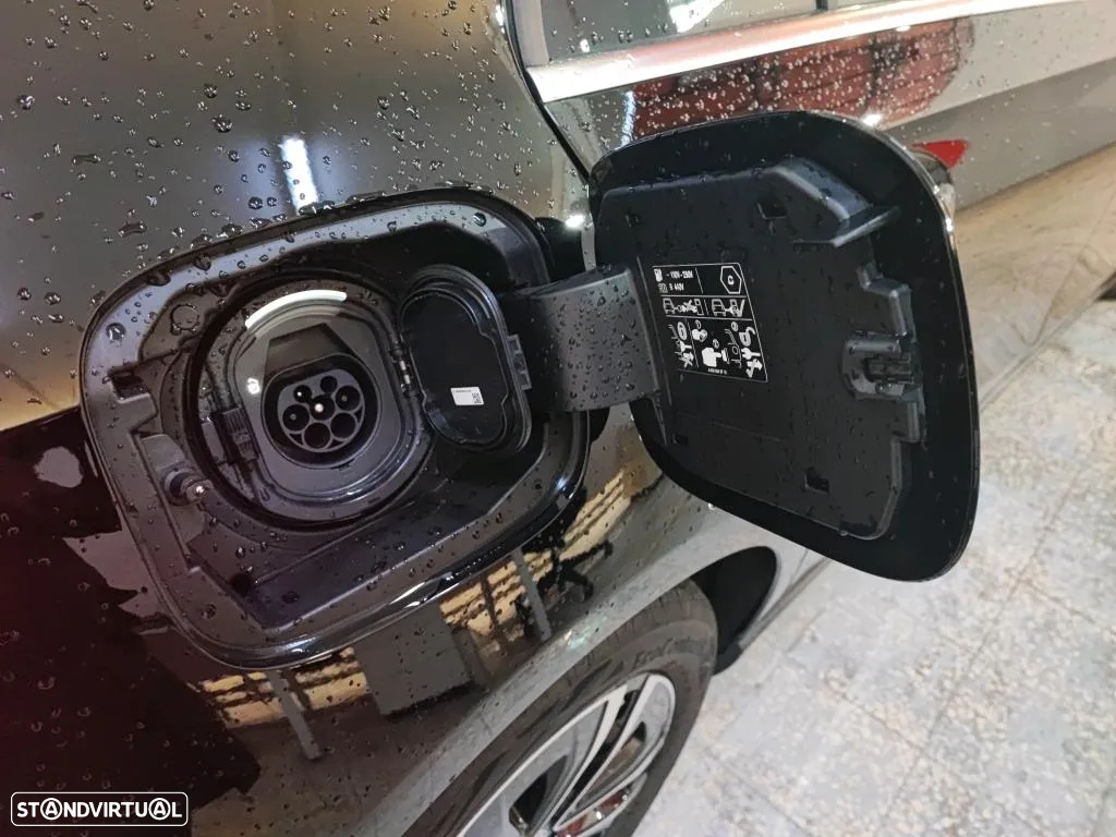 Mercedes-Benz A 250 e - 8
