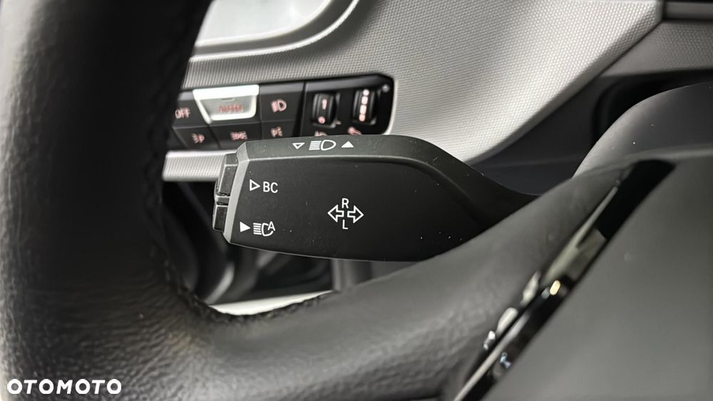 BMW Seria 1 118i Advantage - 29