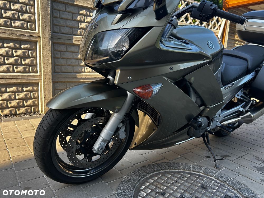 Yamaha FJR - 18