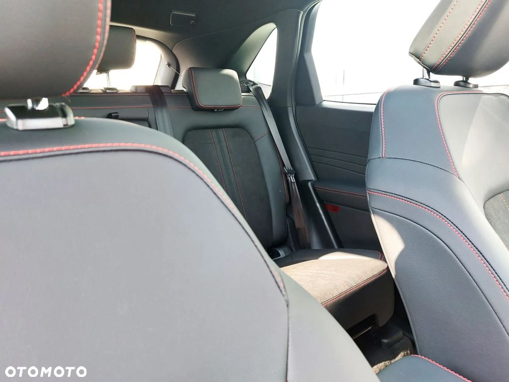 Ford Kuga 2.5 FHEV FWD ST-Line X - 21