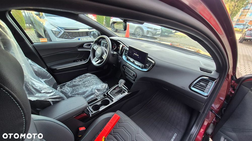 Kia XCeed 1.6 T-GDI Tribute DCT - 21