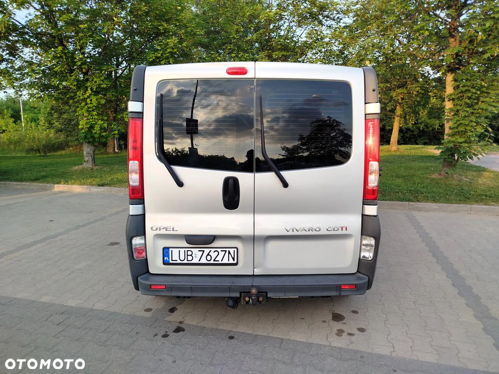 Opel Vivaro - 8