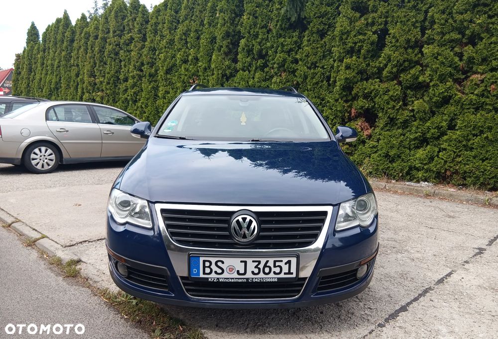Volkswagen Passat - 2