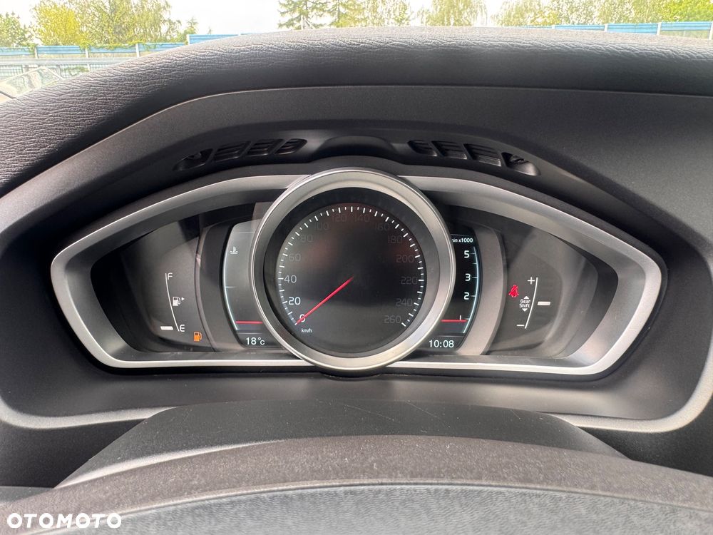 Volvo V40 D2 Kinetic - 22