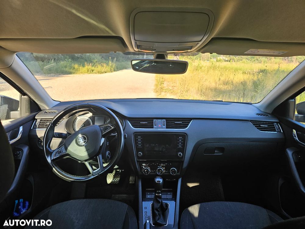 Skoda Octavia 2.0 TDI DSG 4X4 Style - 7