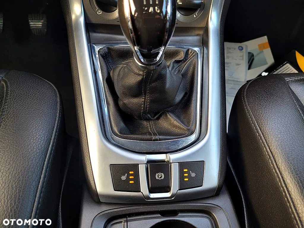 Opel Antara 2.4 Cosmo - 19
