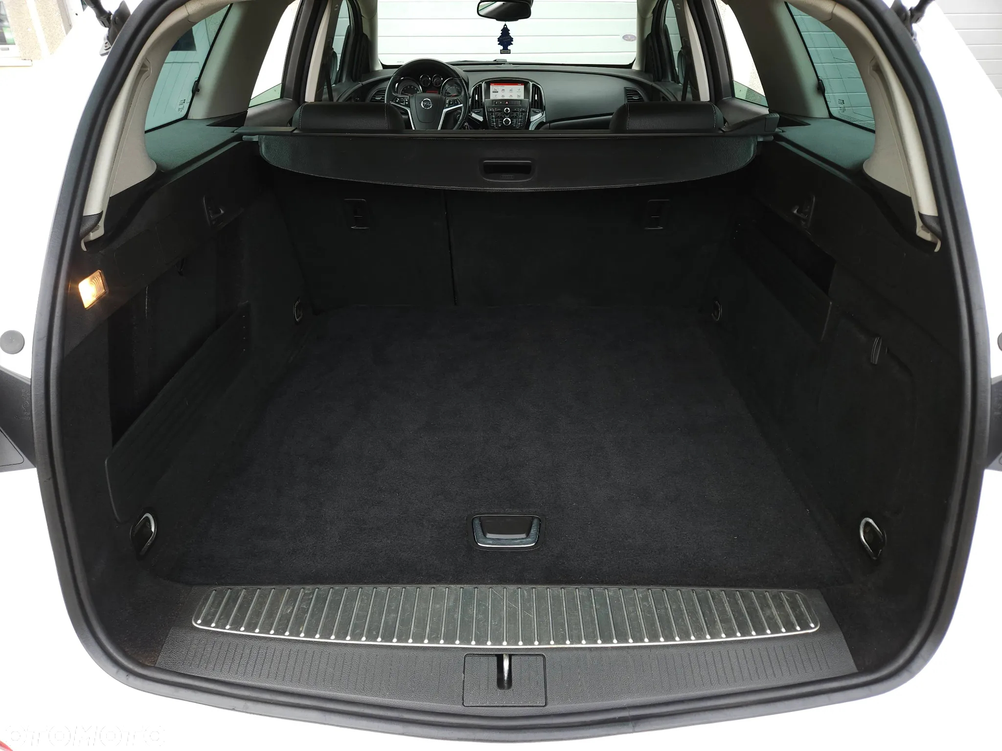 Opel Astra 1.4 Turbo Cosmo - 39