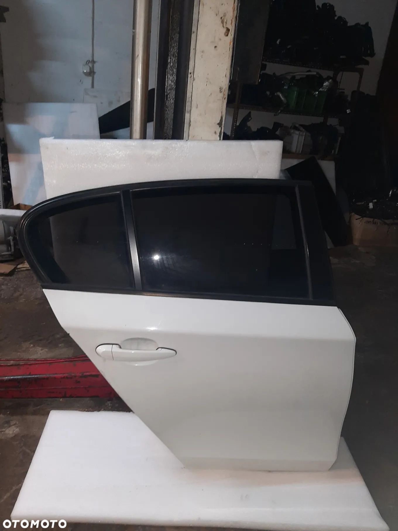 Drzwi tylne prawe BMW E87 A300 - 1