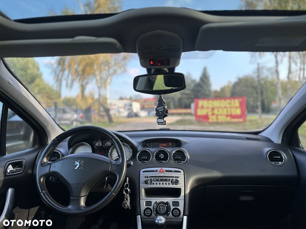 Peugeot 308 2008 photo 5