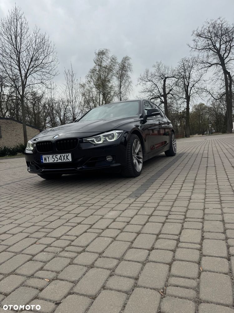 BMW Seria 3 330i Sport Line - 4