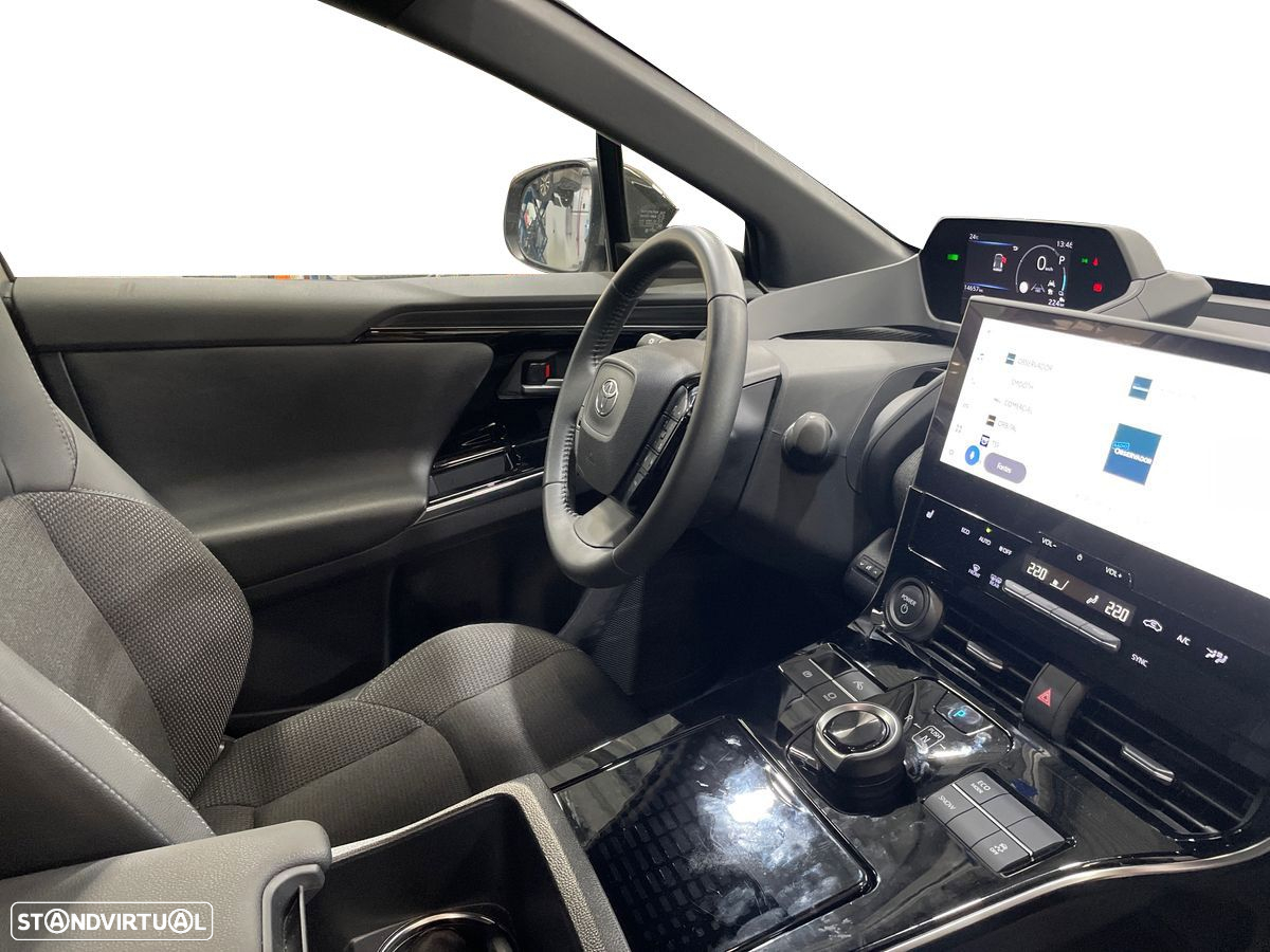 Toyota bZ4X 71,4 kWh Premium - 2