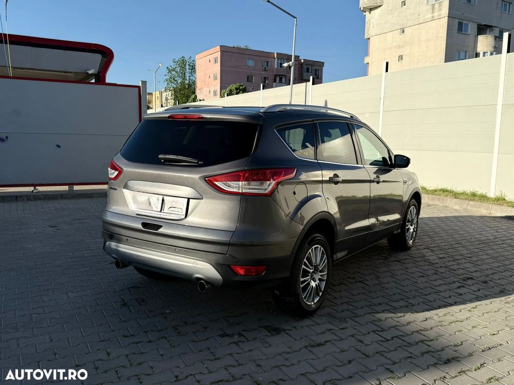 Ford Kuga 2.0 TDCi 4WD Powershift Titanium - 2