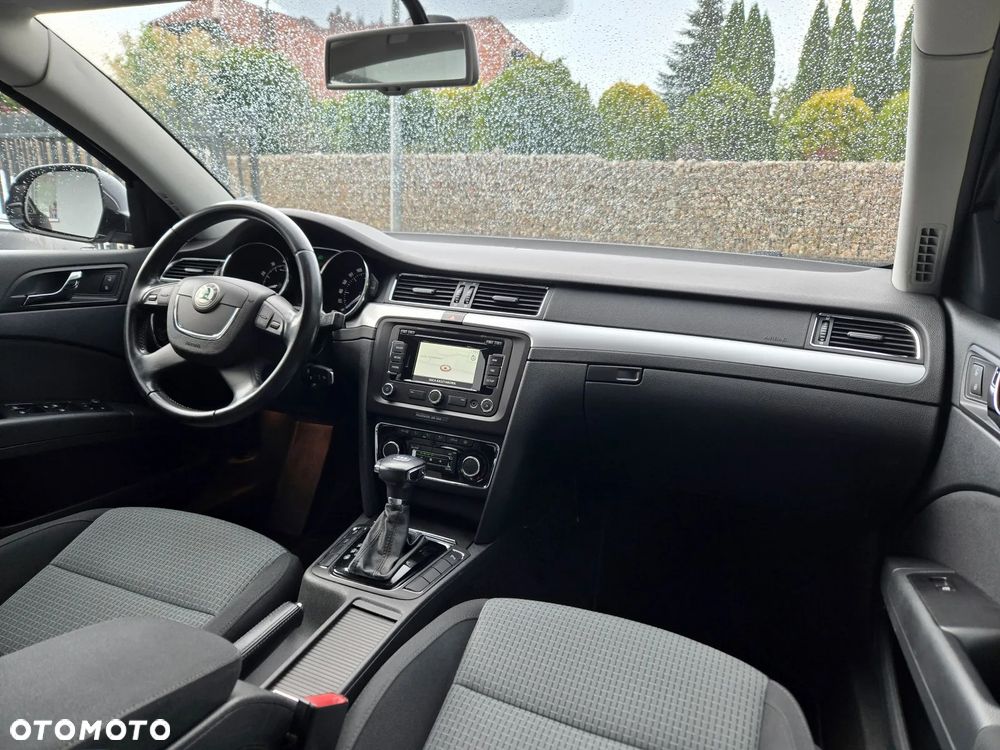 Skoda Superb 1.8 TSI Ambition DSG - 8