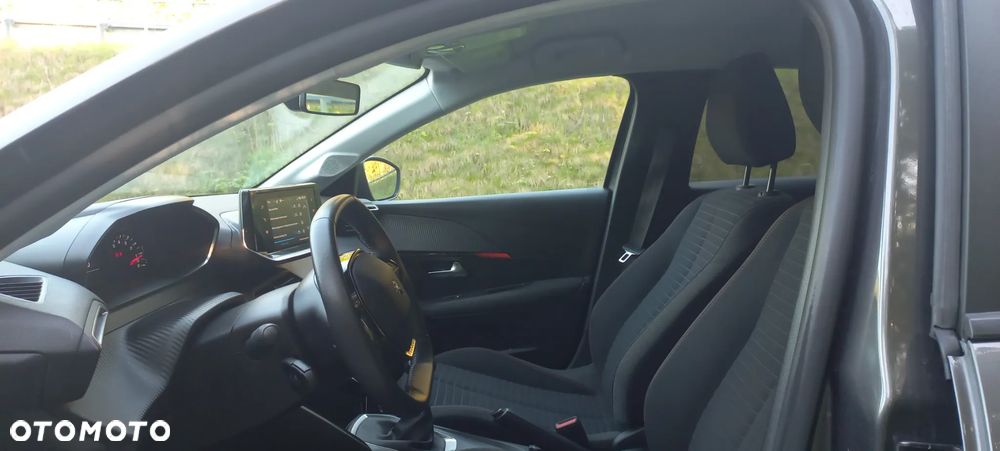 Peugeot 208 1.2 T Allure S&S - 18