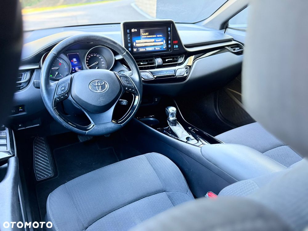 Toyota C-HR - 9