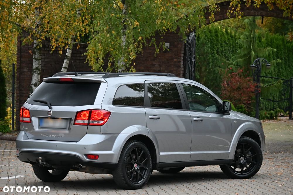 Fiat Freemont 2.0 Multijet 16V DPF Automatik Allrad Black Code - 16