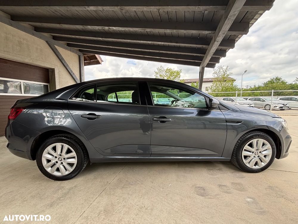 Renault Megane TCe GPF Zen - 9