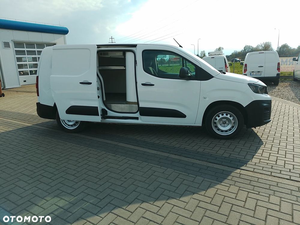 Peugeot Partner Proace Berlingo Combo Doblo L2 Izoterma Chłodnia Salon PL półka Inox 3 osoby - 13