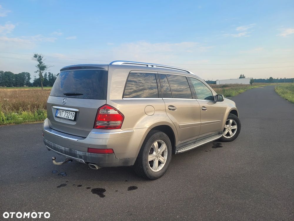 Mercedes-Benz GL - 4