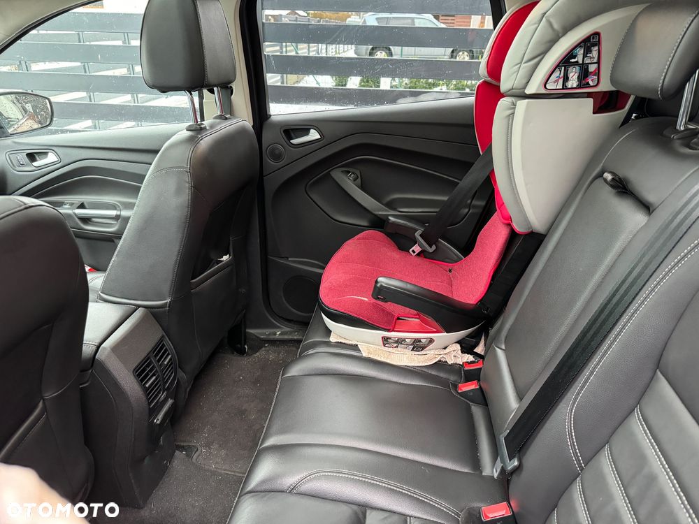 Ford Escape 2.0 EcoBoost AWD Titanium - 10