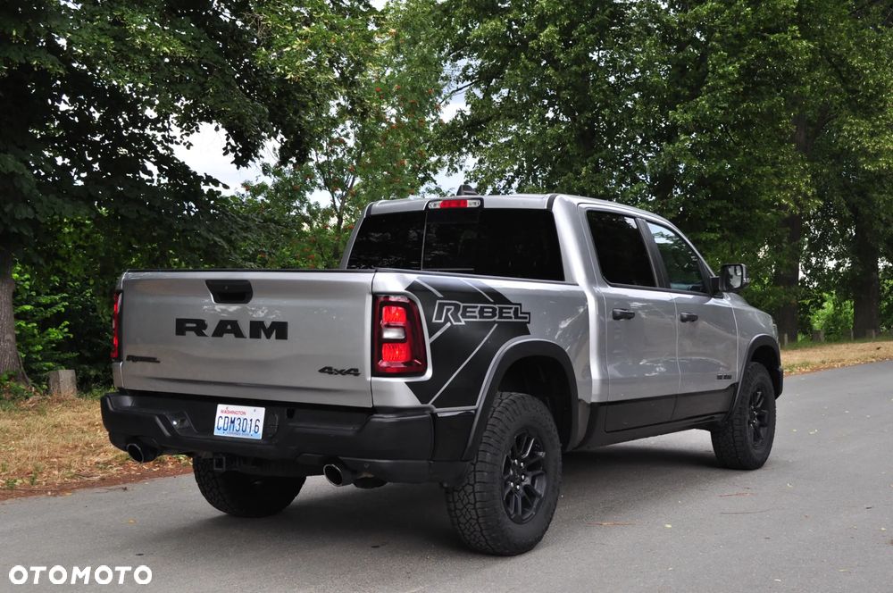 RAM 1500 Rebel Premium - 12