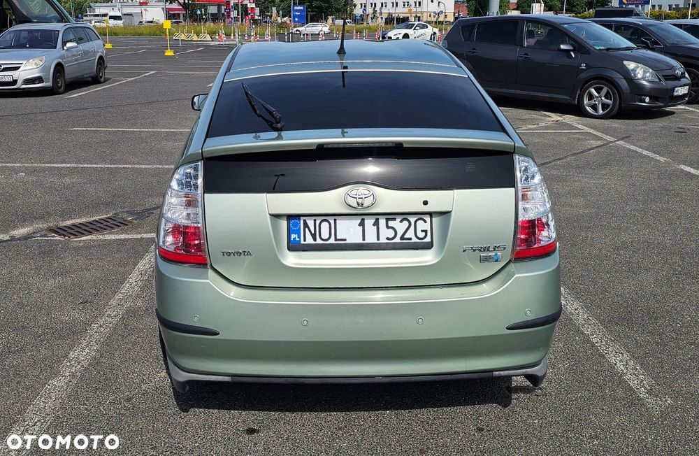Toyota Prius 1.5 VVT-i Sol (nav) - 4