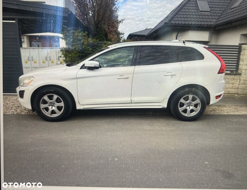 Volvo XC 60 D5 AWD Momentum - 3