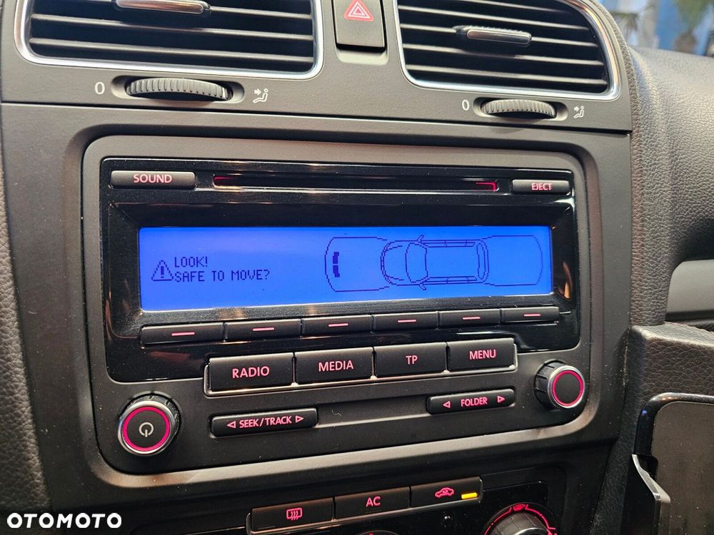 Volkswagen Golf - 24