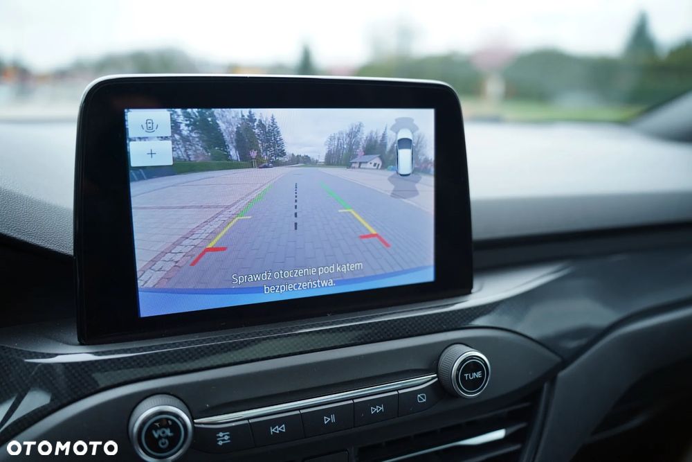 Ford Focus 1.5 EcoBlue Start-Stopp-System ST-LINE - 30